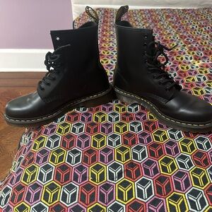 Dr.Martens 1460 smooth leather lace up boots
